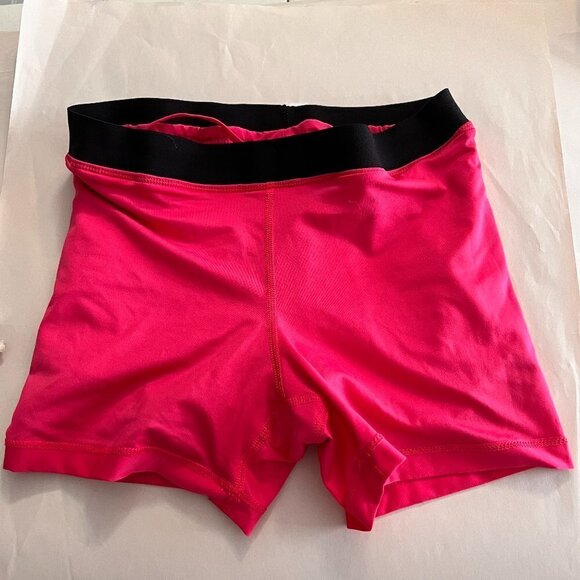 Nike Dry Fit With Inner Tights Shorts - Picture 3 of 7